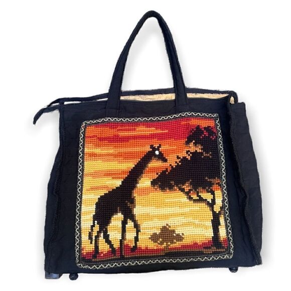 HANDMADE XL ZIPPERED TOTE NEEDLEPOINT GIRAFFE - Picture 1 of 15